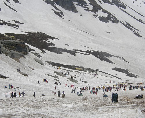 Rohtang Pass, responsible travel, Himalayas, Manali tourism