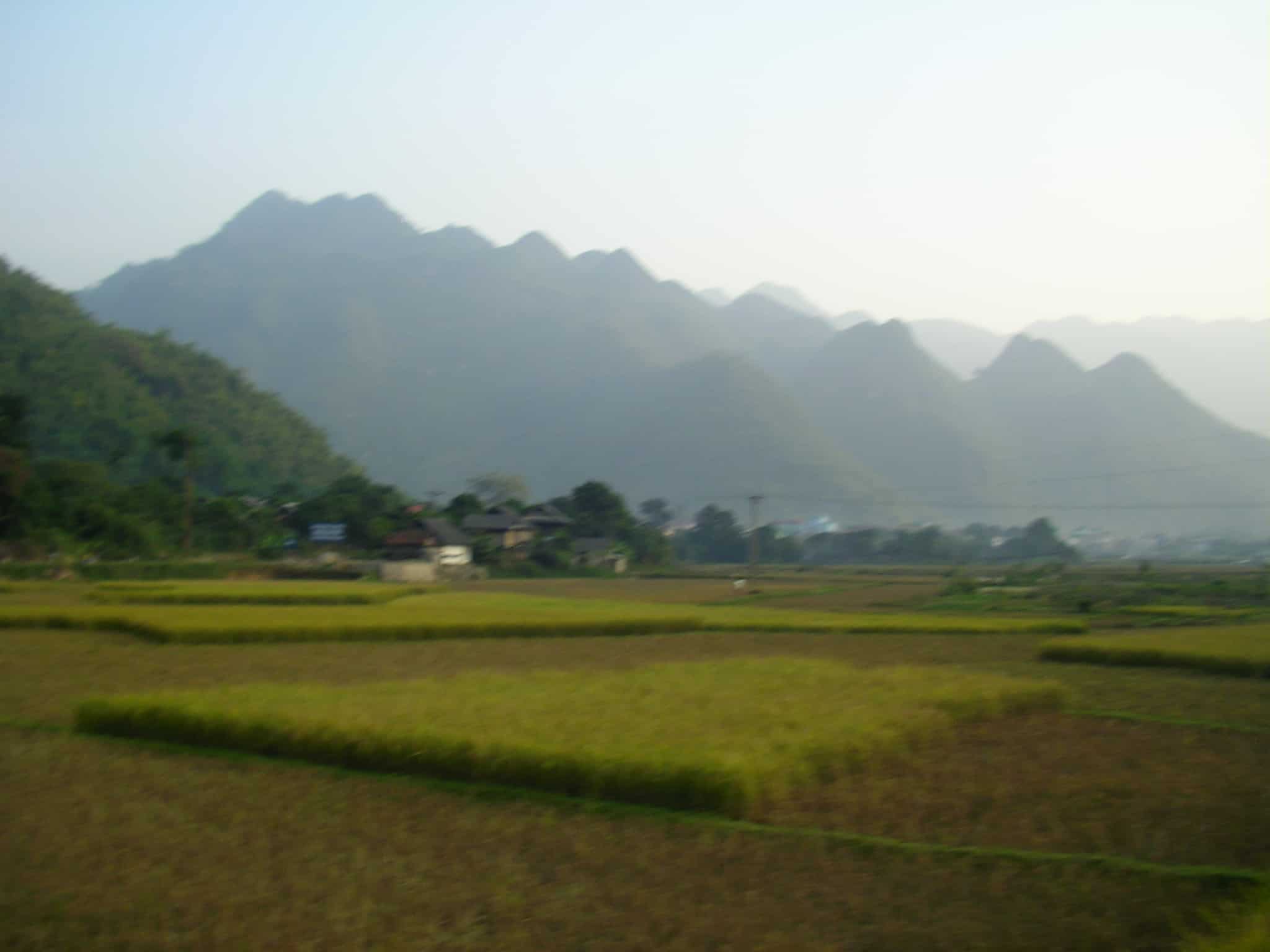 Northwest Vietnam, offbeat Vietnam, rice paddy vietnam, Ben Lac village, Off the beaten track, Vietnam travel blog, Mai Chau, small towns near Hanoi