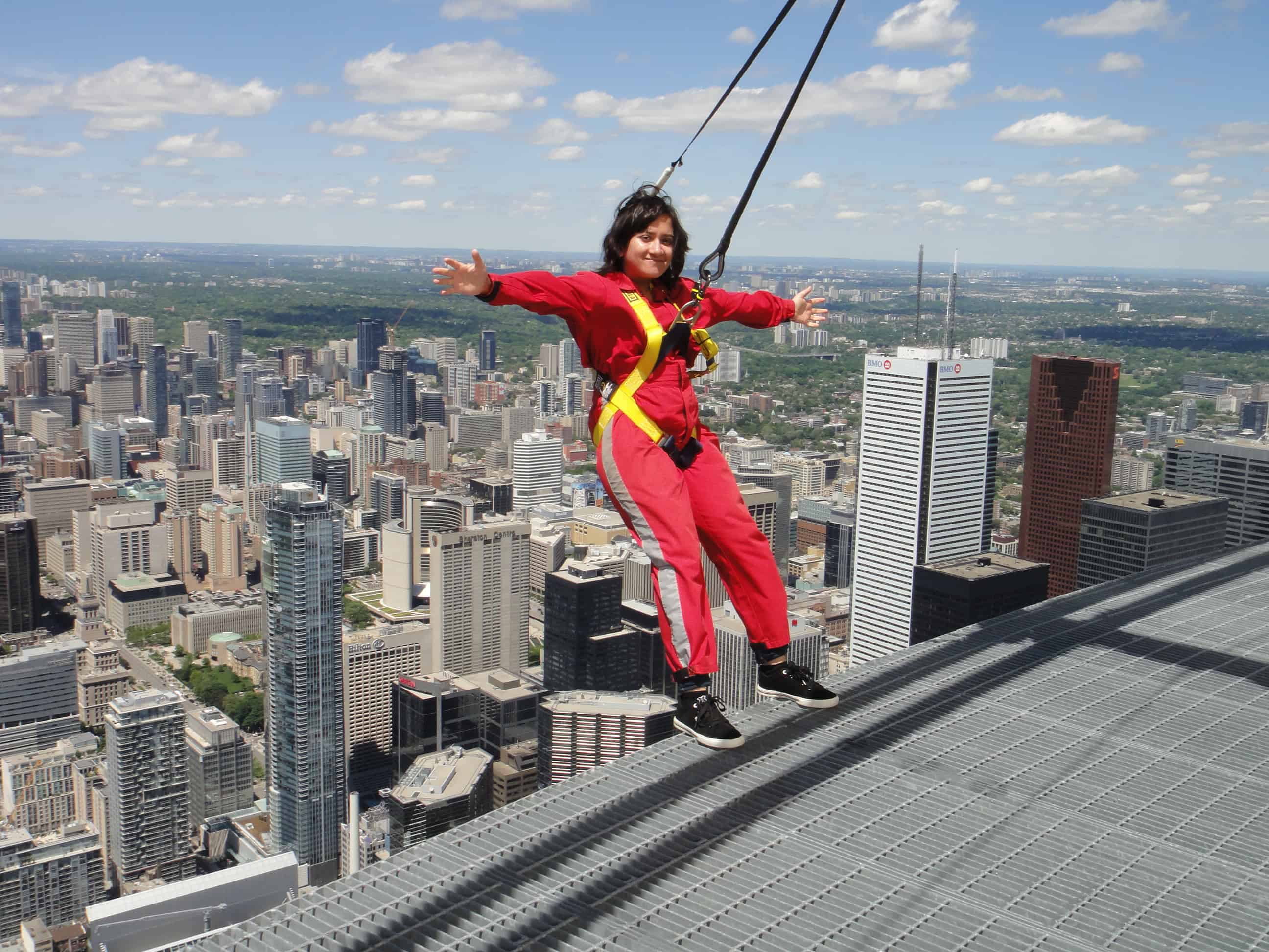 Video Walking On The Edge In Toronto The Shooting Star