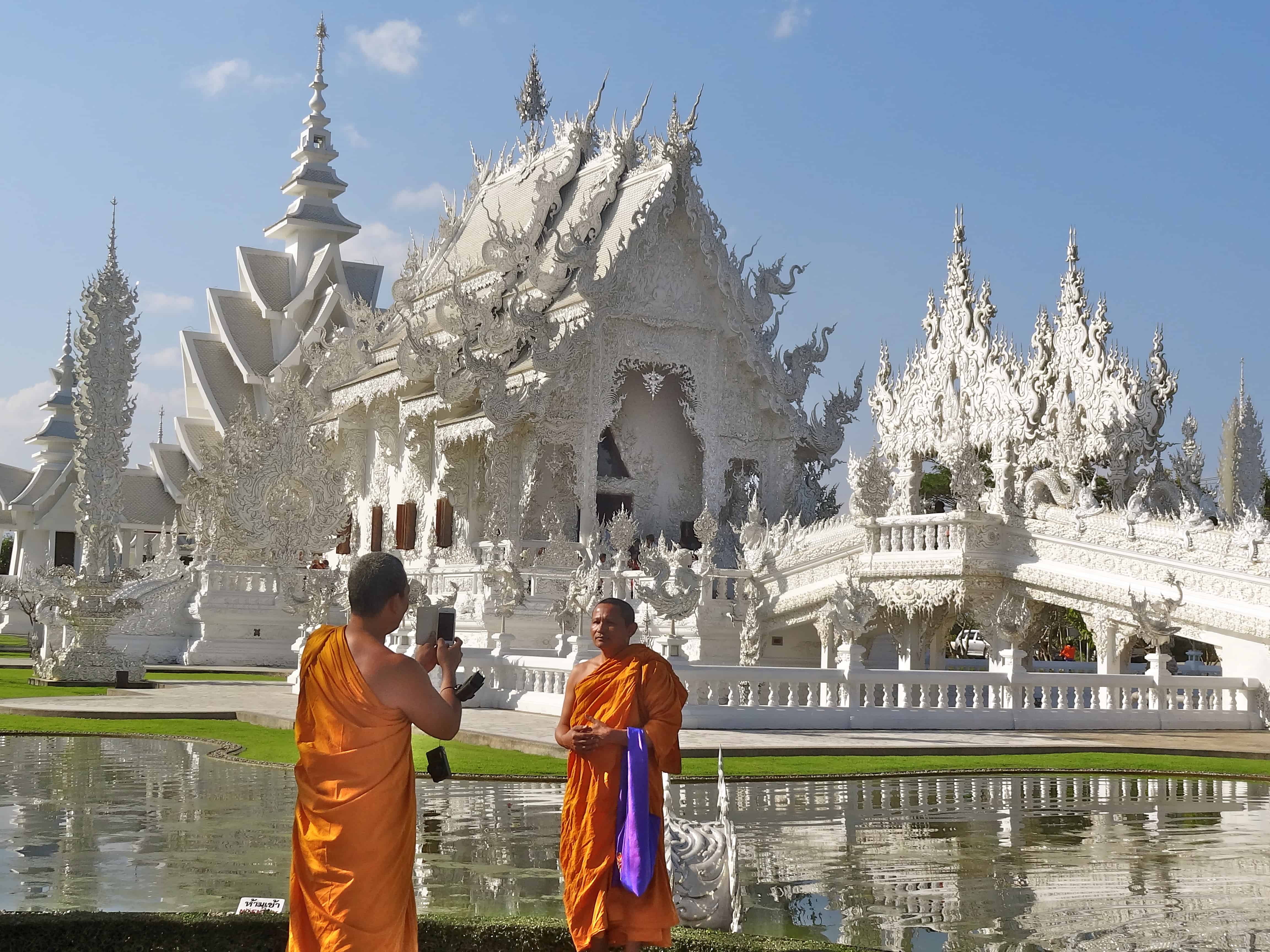 wat rong khun, white temple thailand, chiang rai