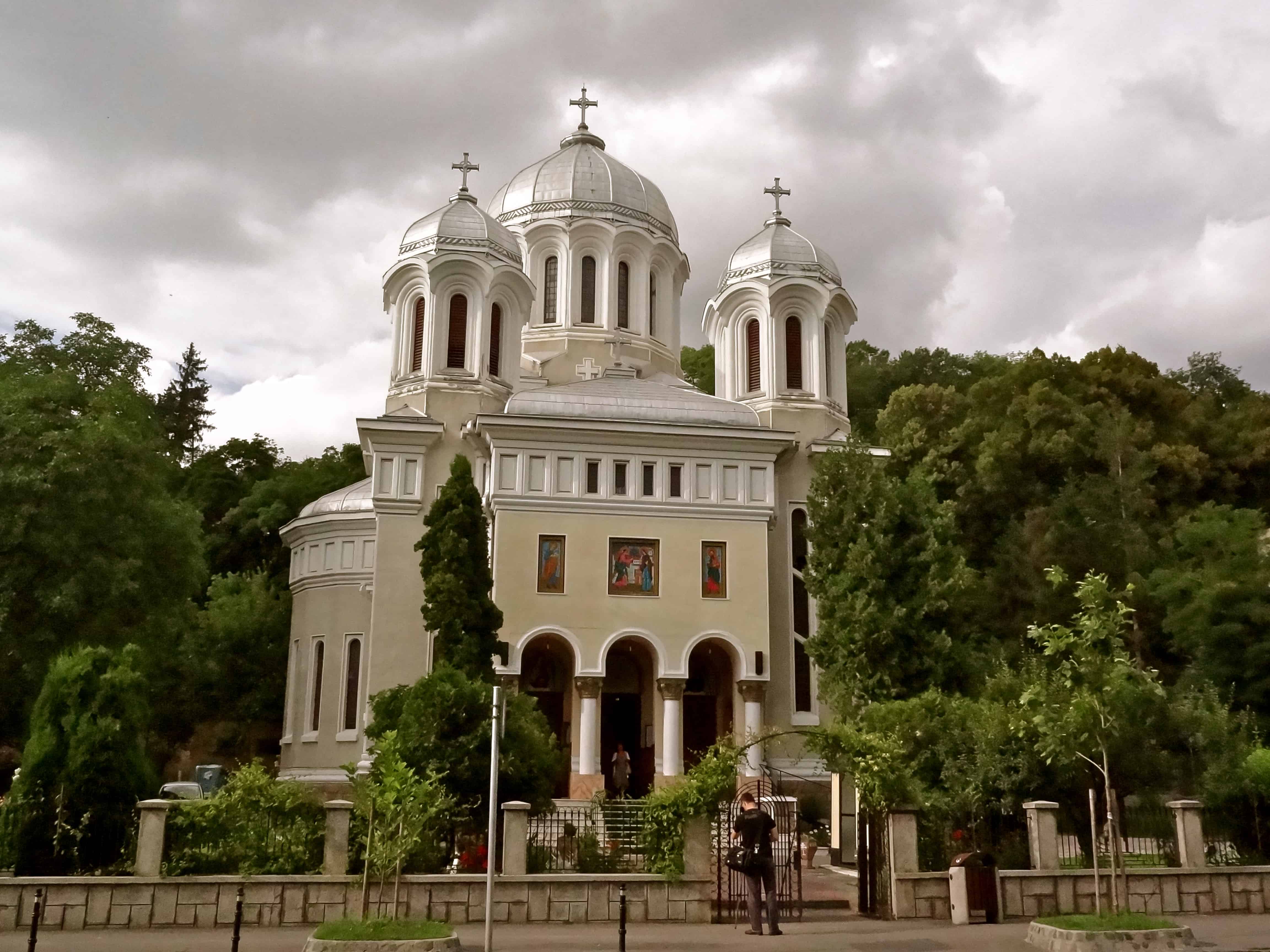 Romania churches, Romanian architecture