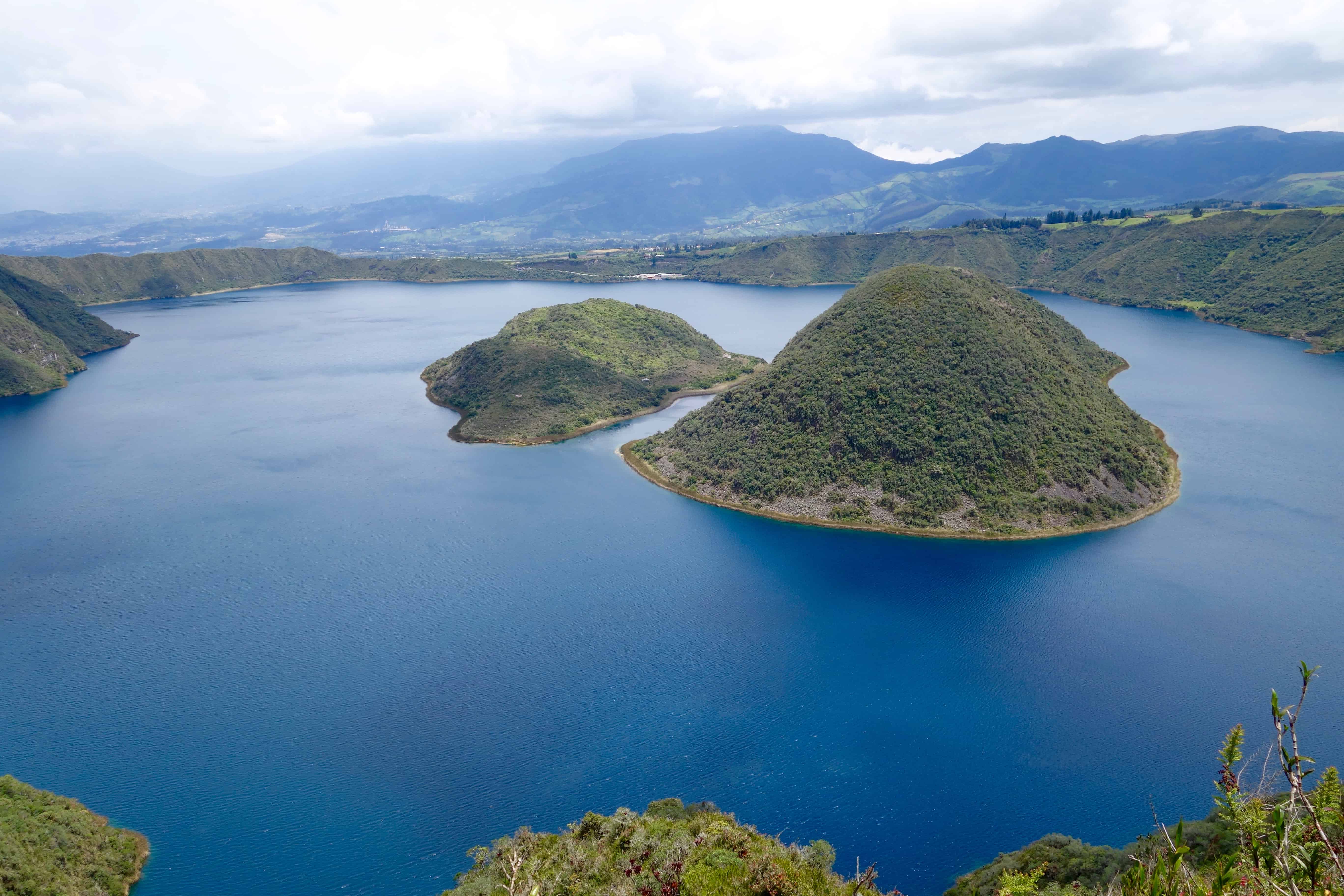 cuicocha lake ecuador, ecuador photos, ecuador solo travel
