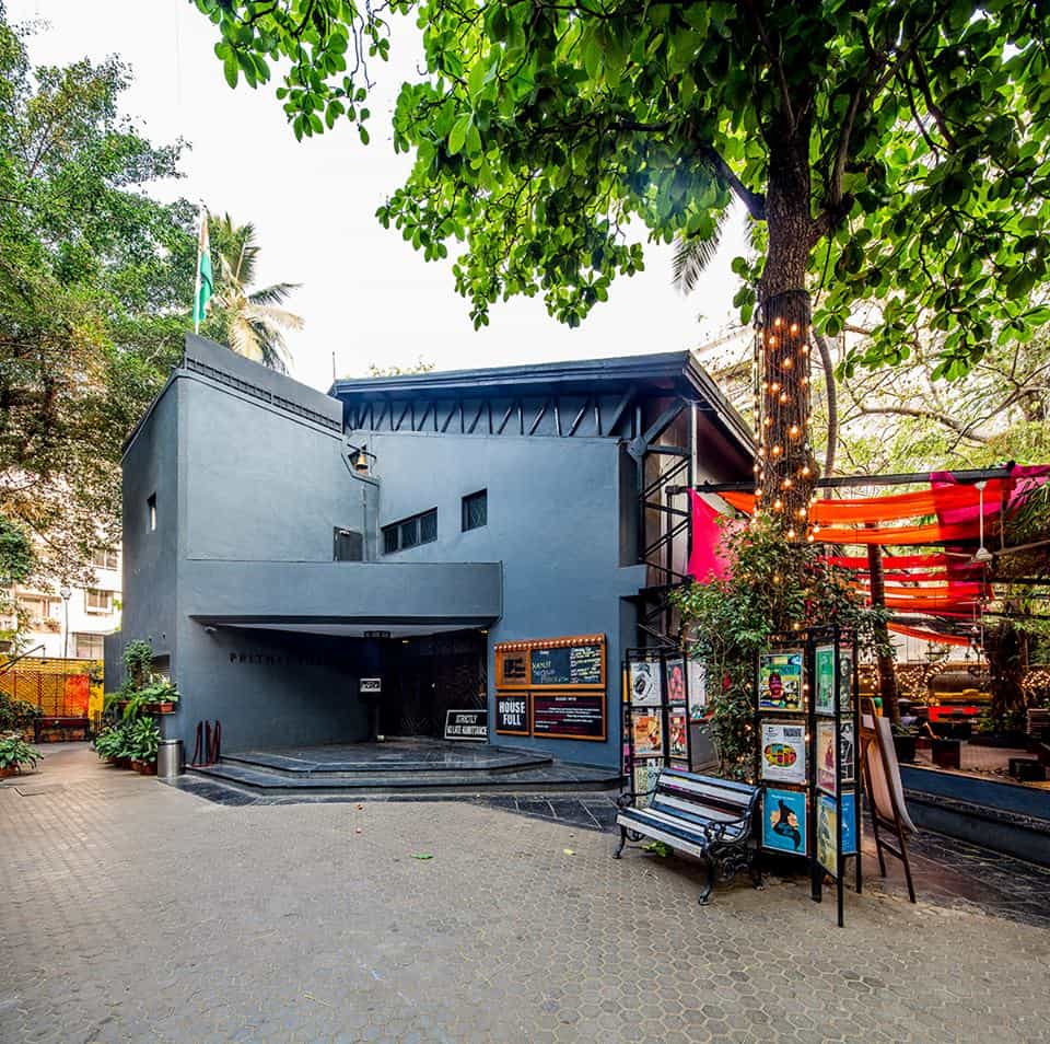 Prithvi theatre juhu, prithvi cafe, places to chill in mumbai, mumbai hangouts