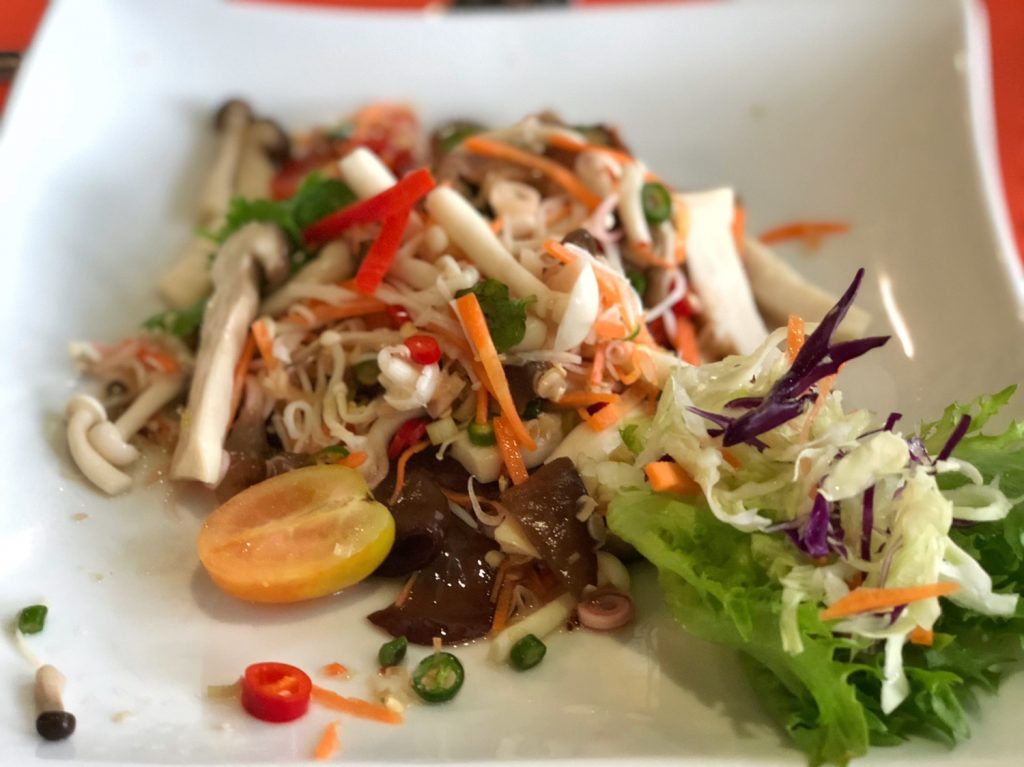 moreganic, organic restaurant chiang mai, healthy food chiang mai