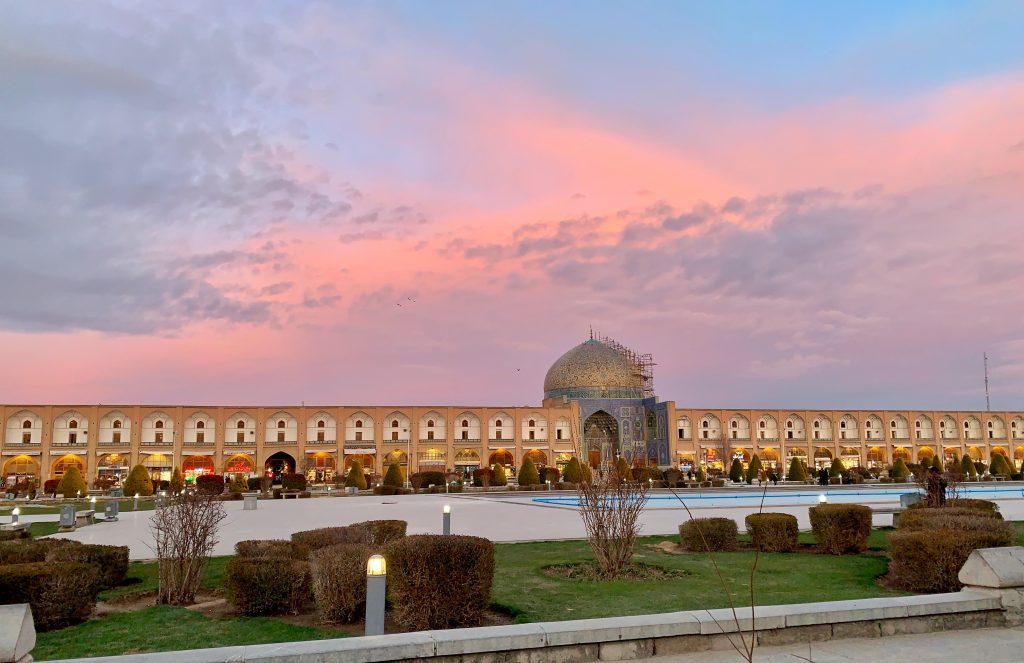 Naqshe jahan square, isfahan iran, why visit Iran, Iran travel tips