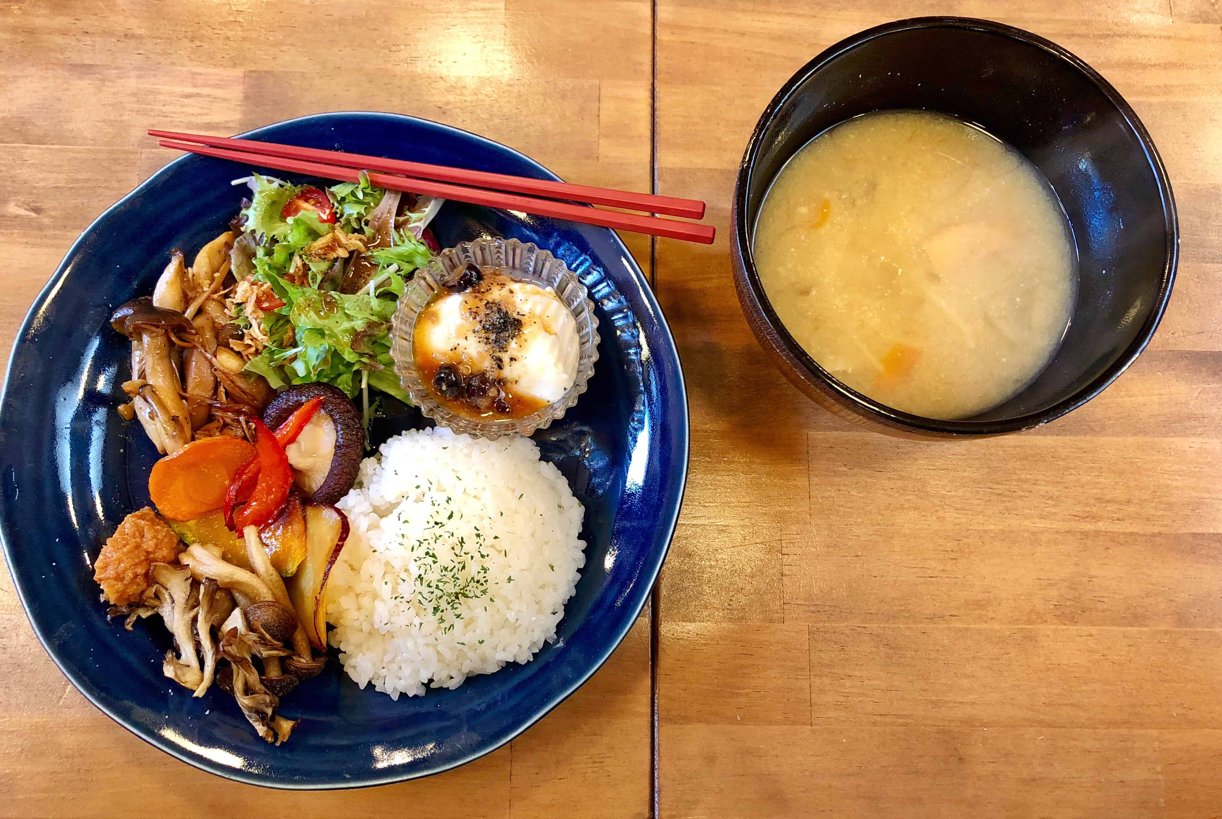 the complete vegetarian meal in a restaurant in japan