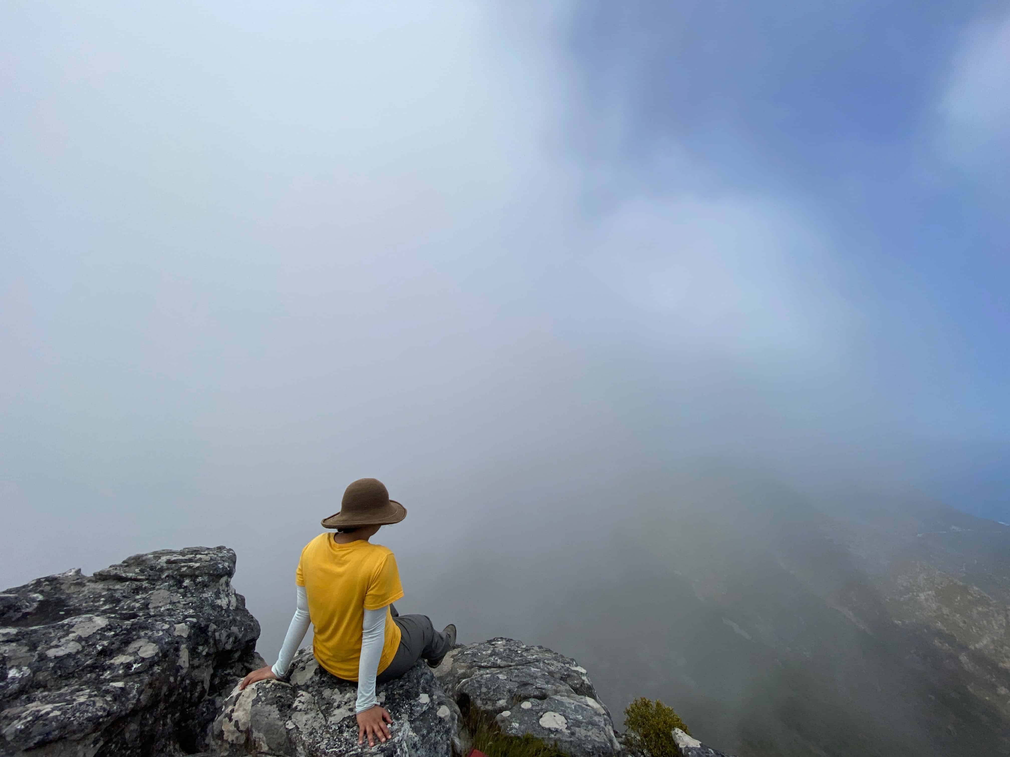 devil's peak hiking trail in south africa