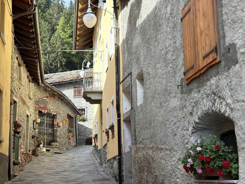 Saint Rhemy via francigena